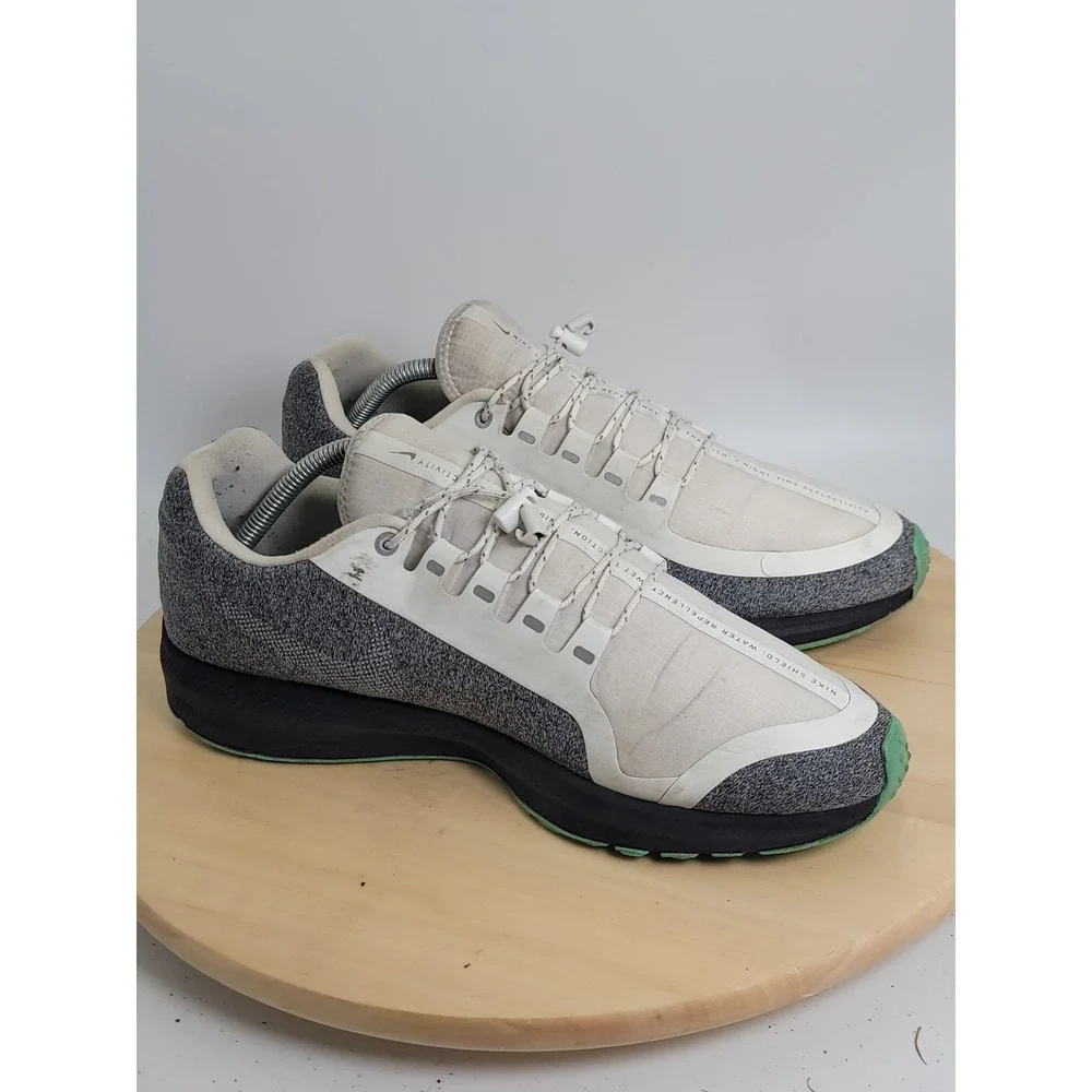Nike Zoom WinFlo 5 Run Shield  White Gray Women Size 11 AO1573-100